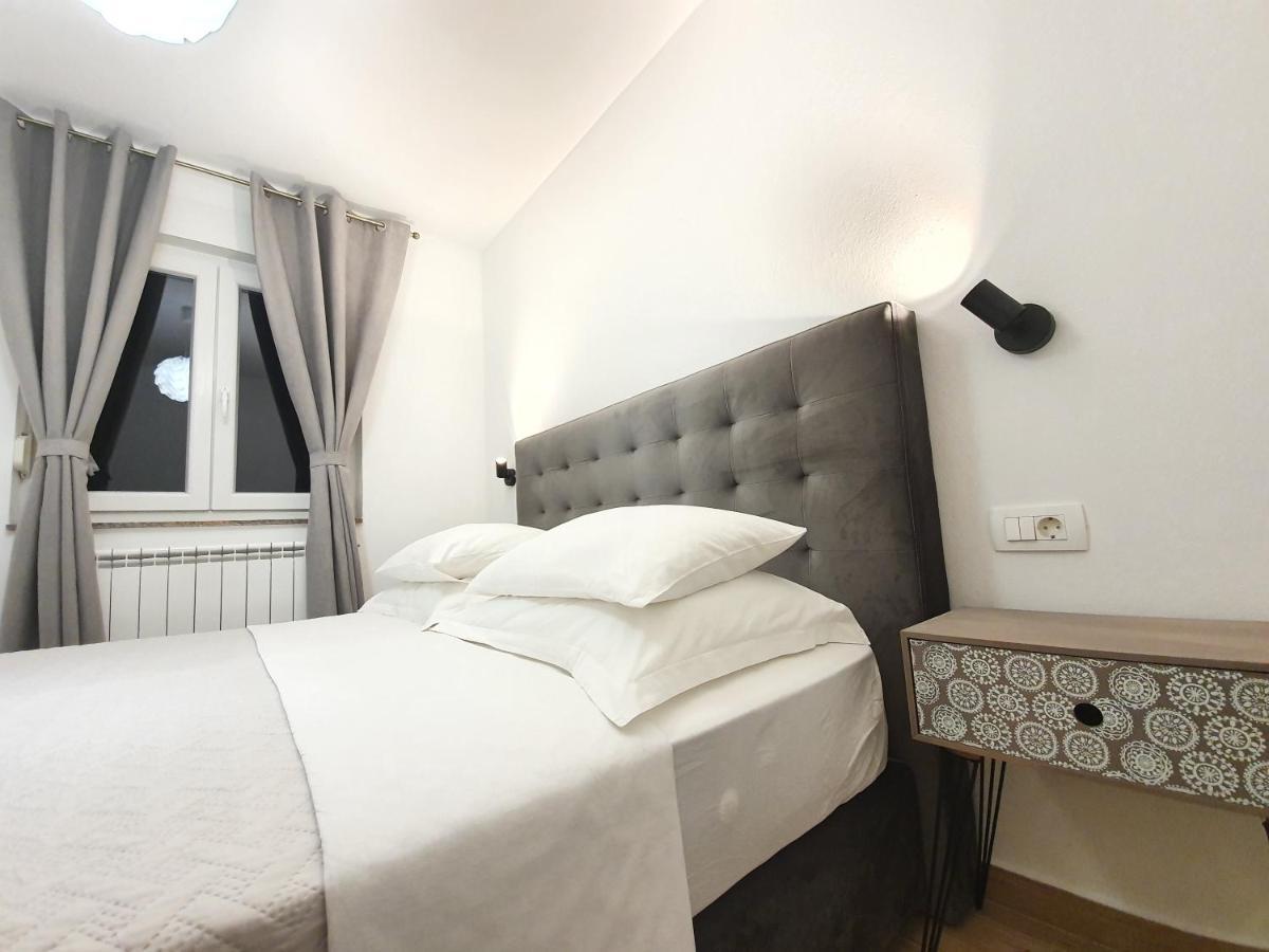 Apartments Karla Бибинє Екстер'єр фото