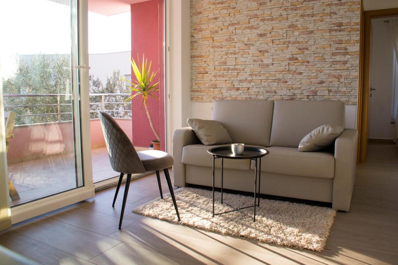 Apartments Karla Бибинє Екстер'єр фото