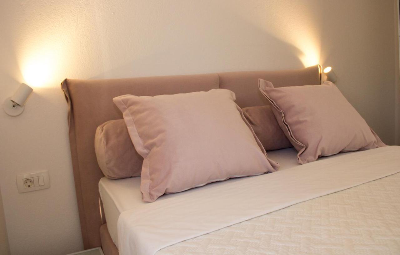 Apartments Karla Бибинє Екстер'єр фото