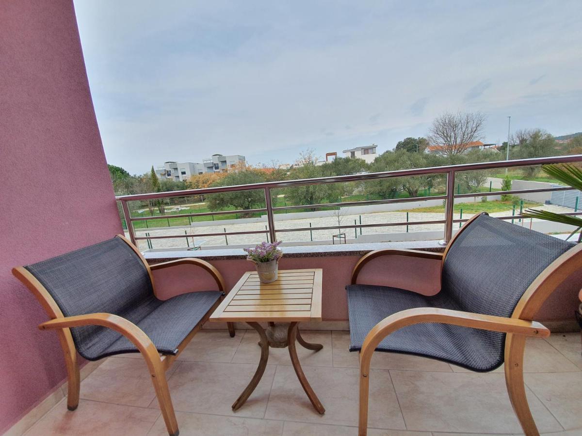 Apartments Karla Бибинє Екстер'єр фото